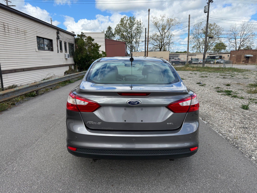 2012 Ford Focus Image 4
