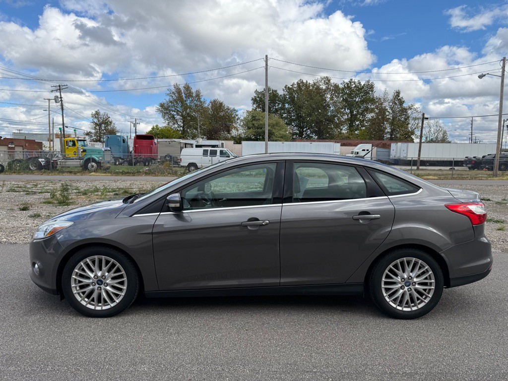 2012 Ford Focus Image 6