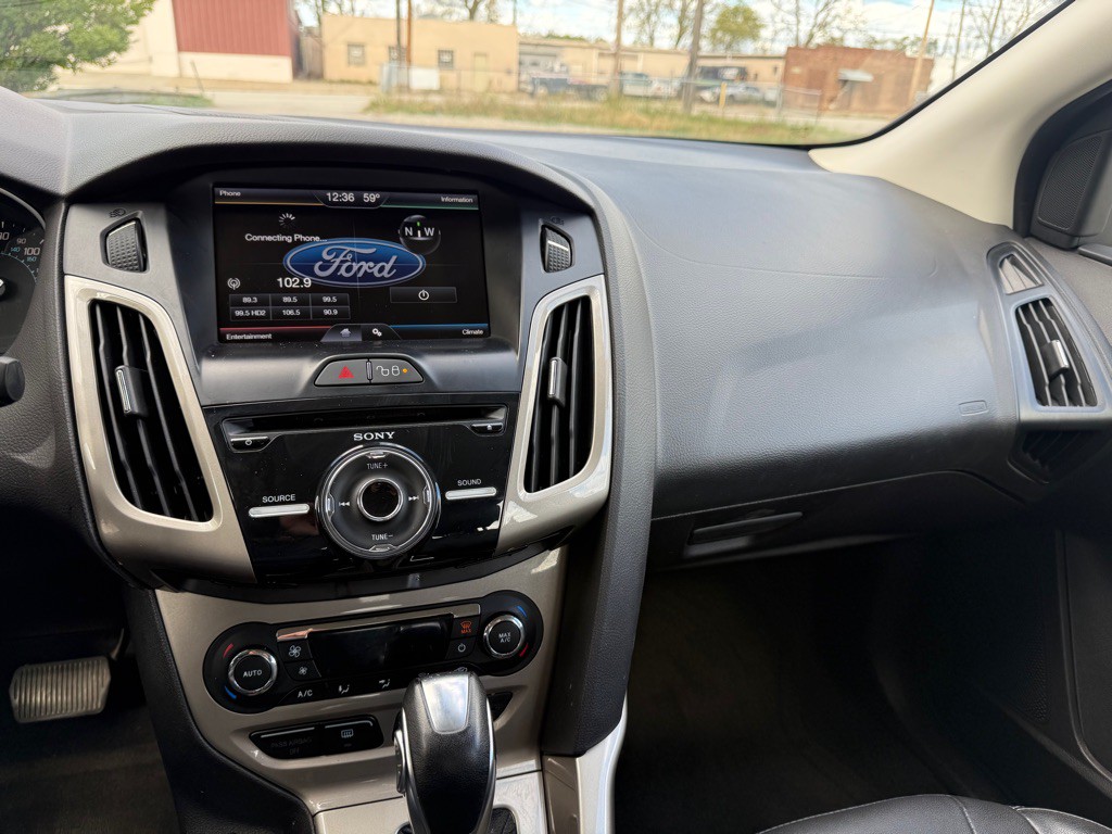 2012 Ford Focus Image 14