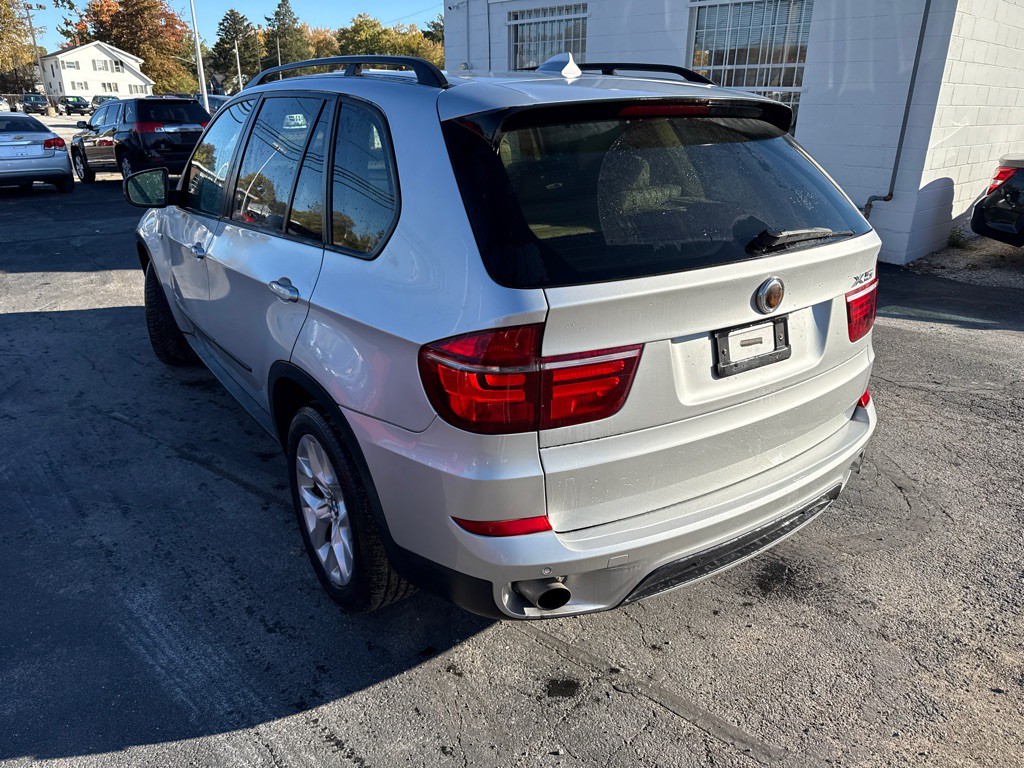 2011 BMW X5 Image 8