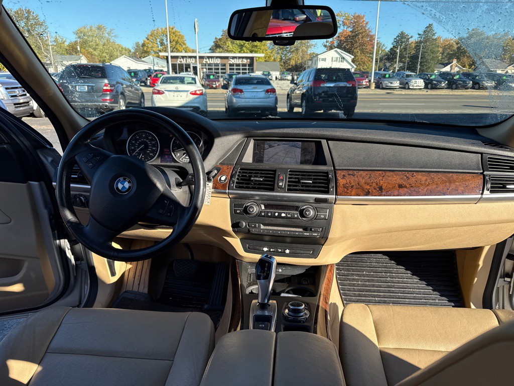 2011 BMW X5 Image 9