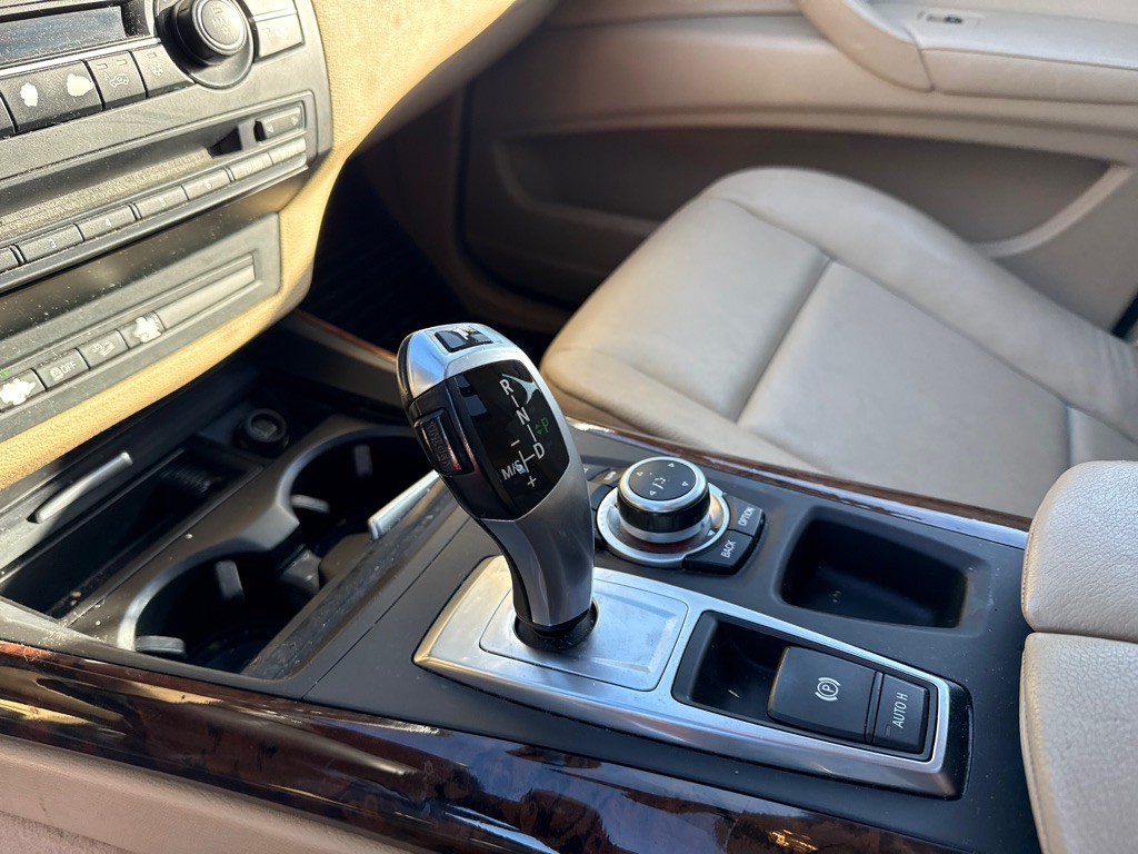 2011 BMW X5 Image 18