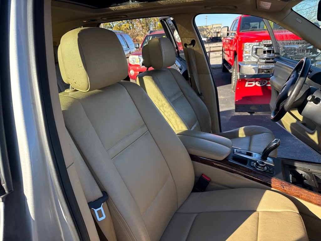 2011 BMW X5 Image 19