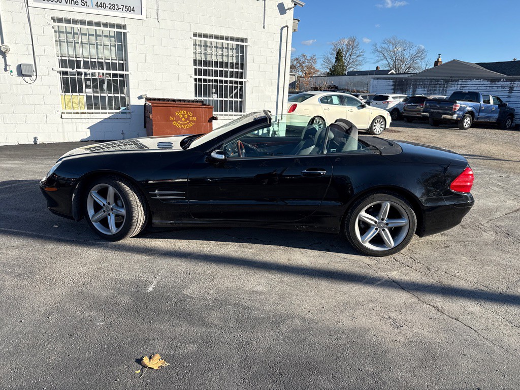 2004 Mercedes-Benz SL-Class Image 5
