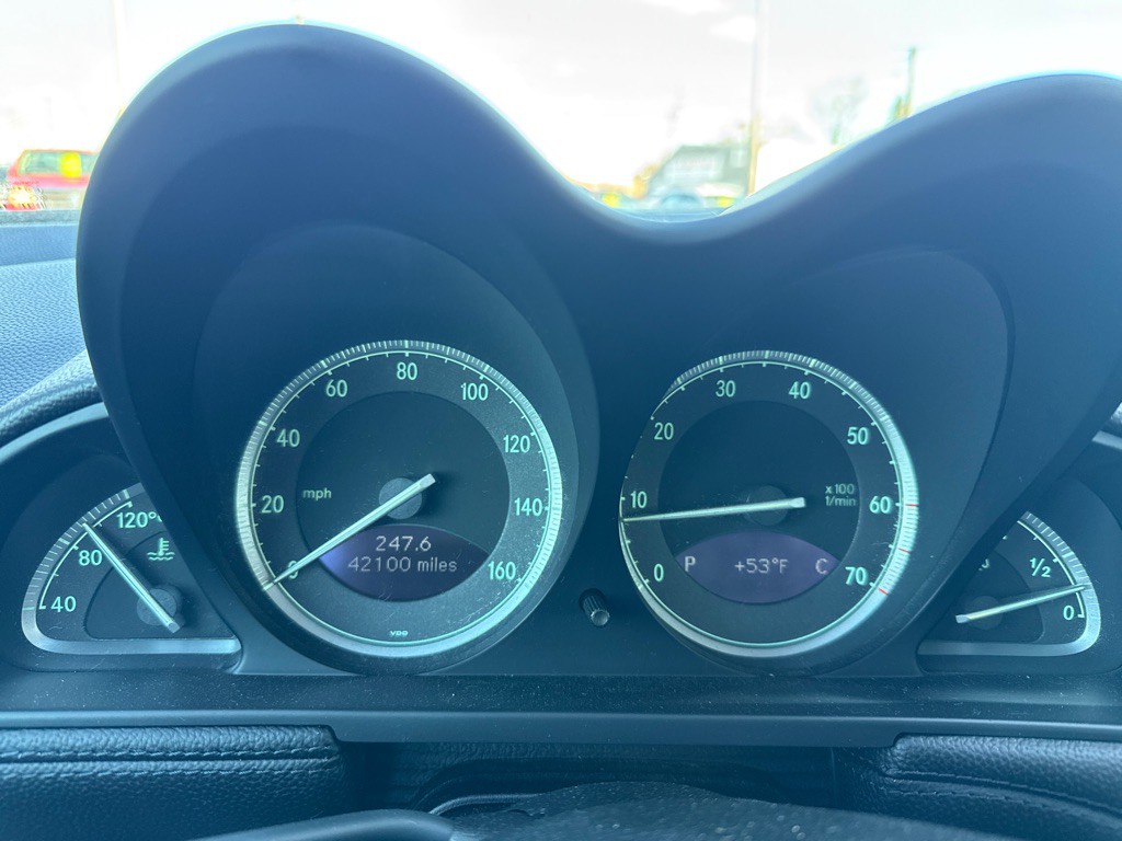 2004 Mercedes-Benz SL-Class Image 14