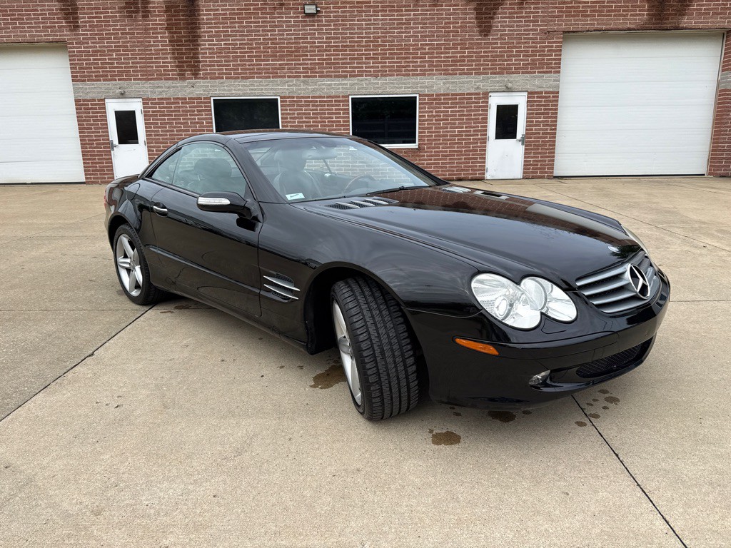 2004 Mercedes-Benz SL-Class Image 3
