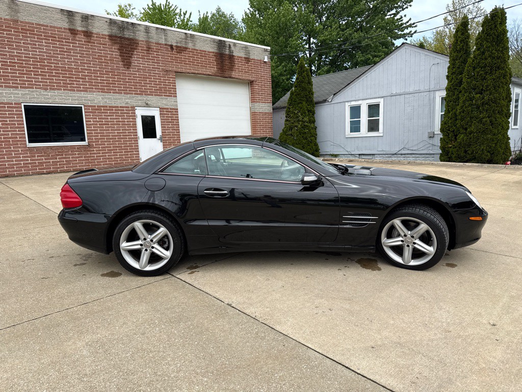 2004 Mercedes-Benz SL-Class Image 4