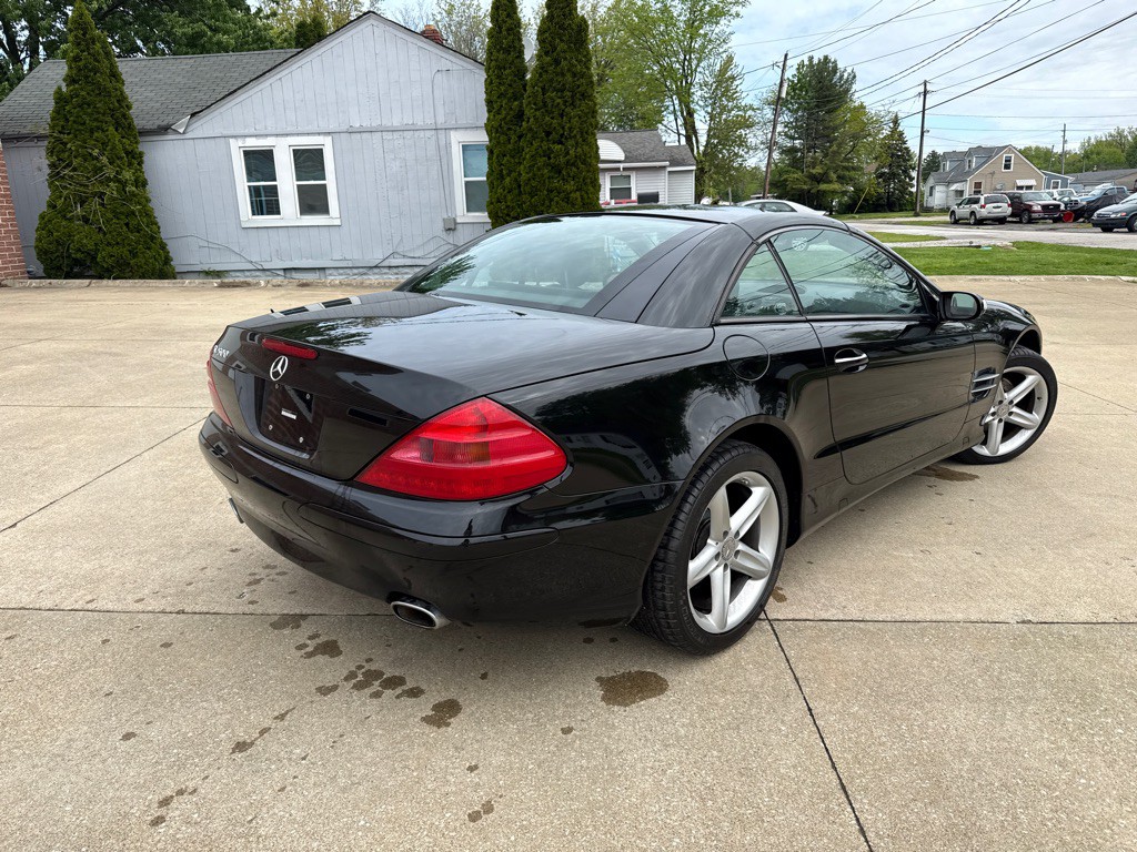 2004 Mercedes-Benz SL-Class Image 6