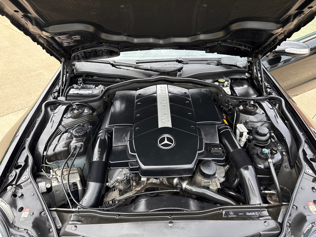 2004 Mercedes-Benz SL-Class Image 29