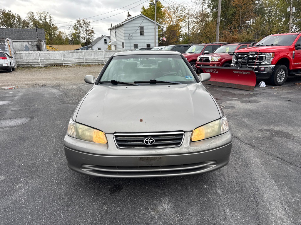 2001 Toyota Camry Image 2
