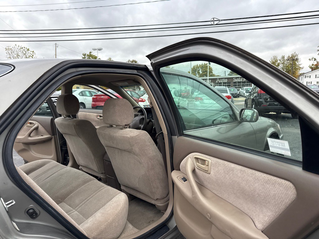 2001 Toyota Camry Image 13