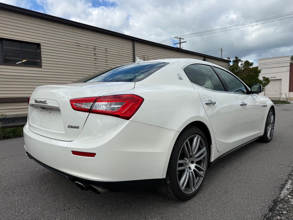 2014 Maserati Ghibli Image 3