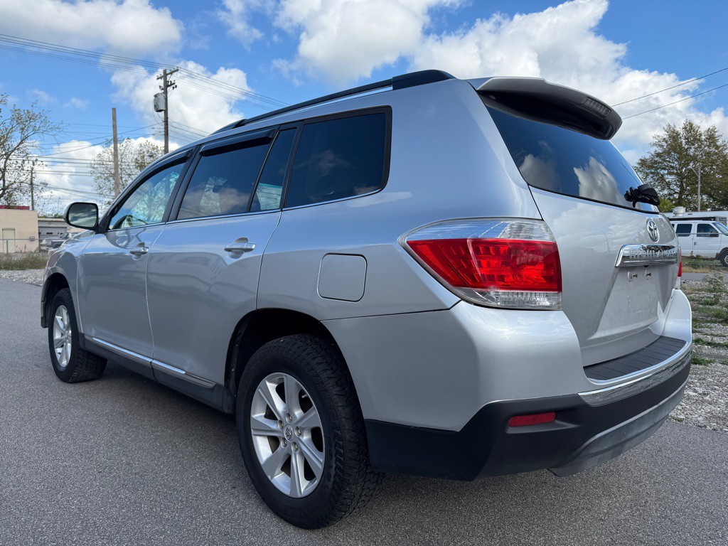 2012 Toyota Highlander Image 5
