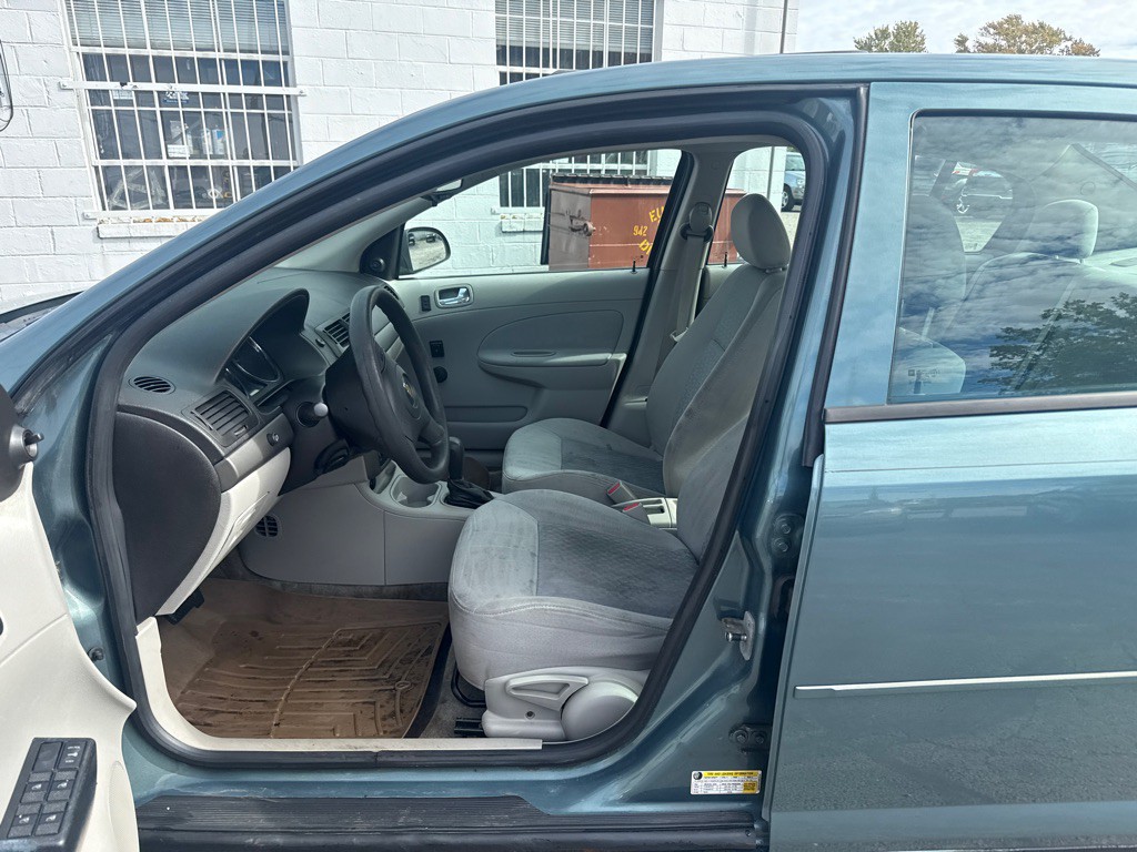 2009 Chevrolet Cobalt Image 10