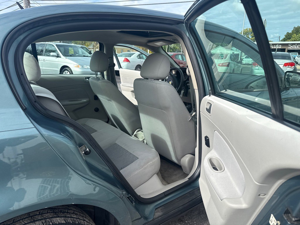 2009 Chevrolet Cobalt Image 13
