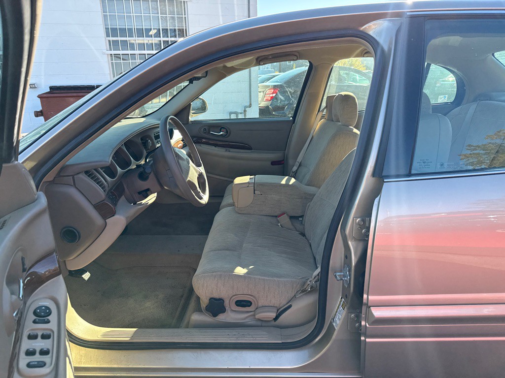 2005 Buick LeSabre Image 10