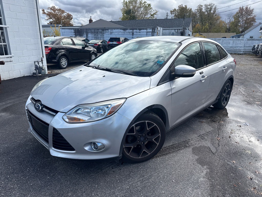 2012 Ford Focus Image 1
