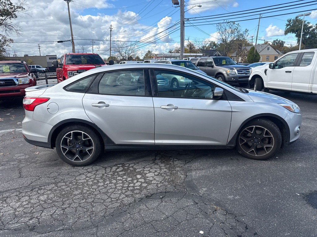 2012 Ford Focus Image 4