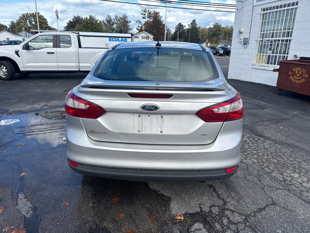 2012 Ford Focus Image 7