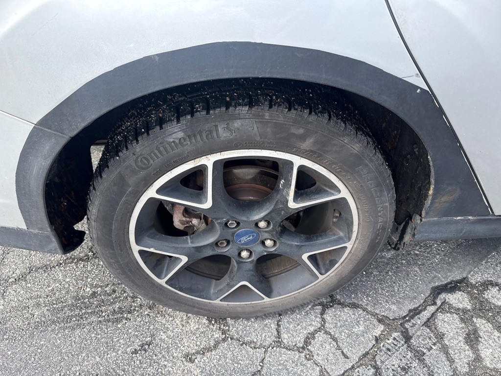 2012 Ford Focus Image 17