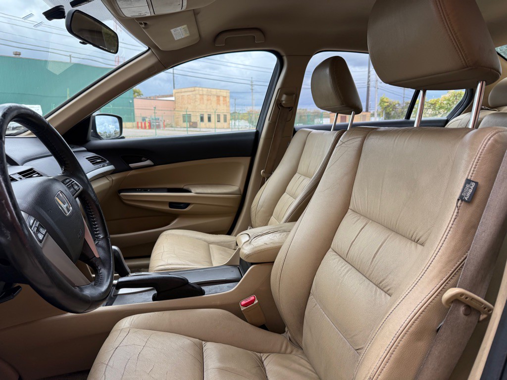 2012 Honda Accord Image 9