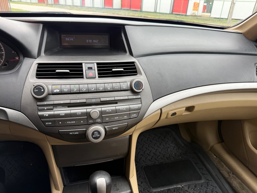 2012 Honda Accord Image 14