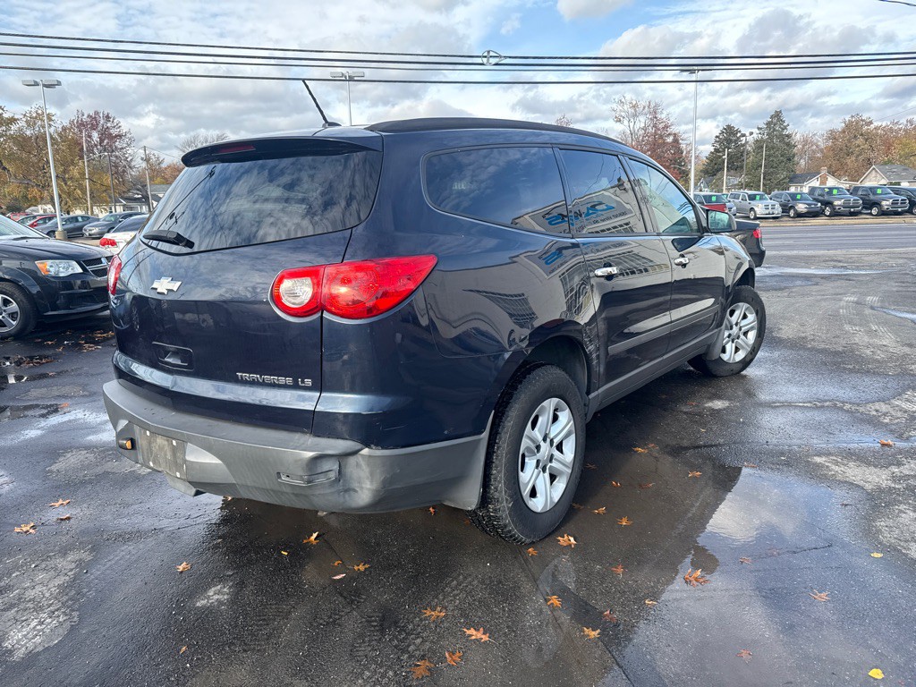 2011 Chevrolet Traverse Image 6