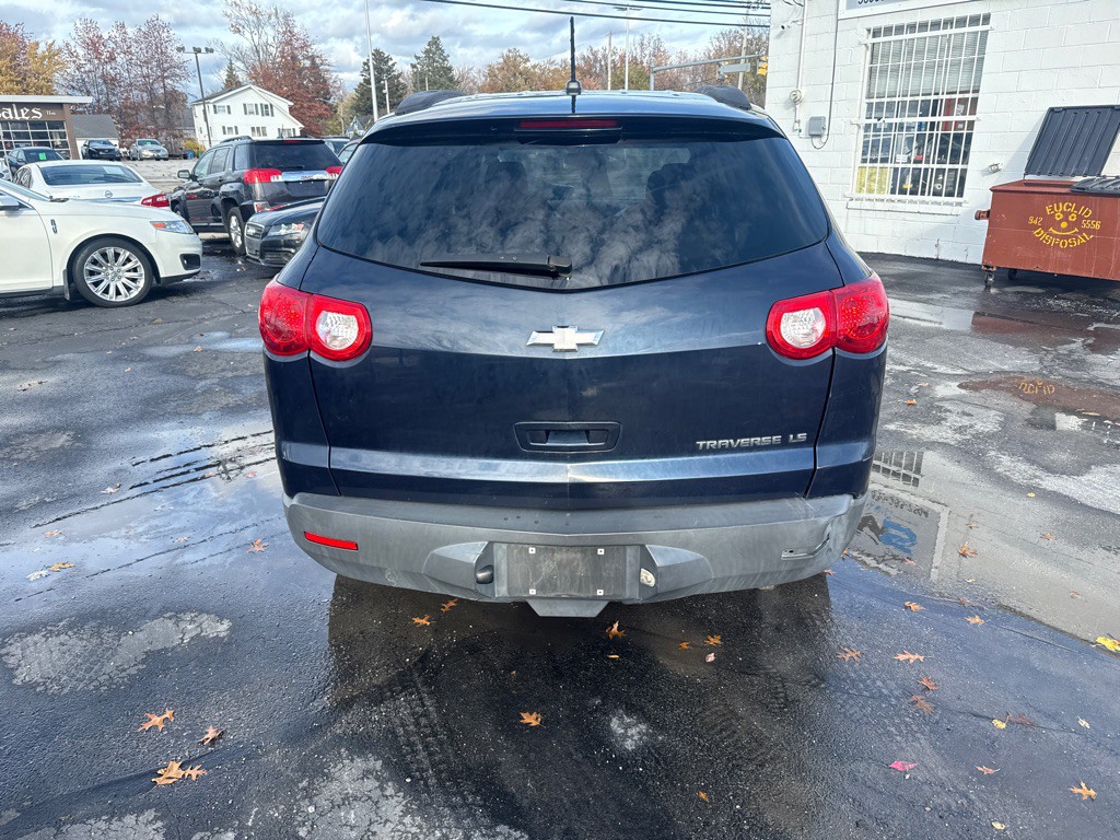 2011 Chevrolet Traverse Image 7