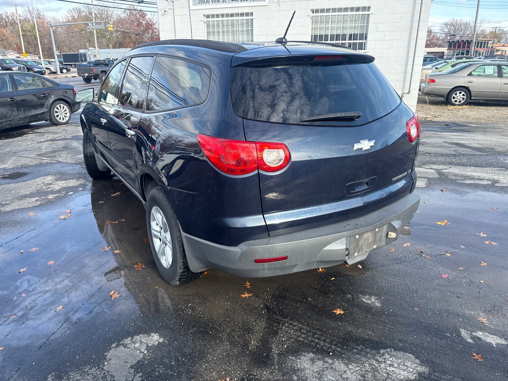 2011 Chevrolet Traverse Image 8