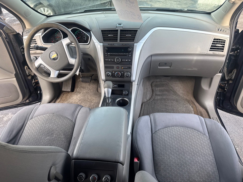 2011 Chevrolet Traverse Image 9