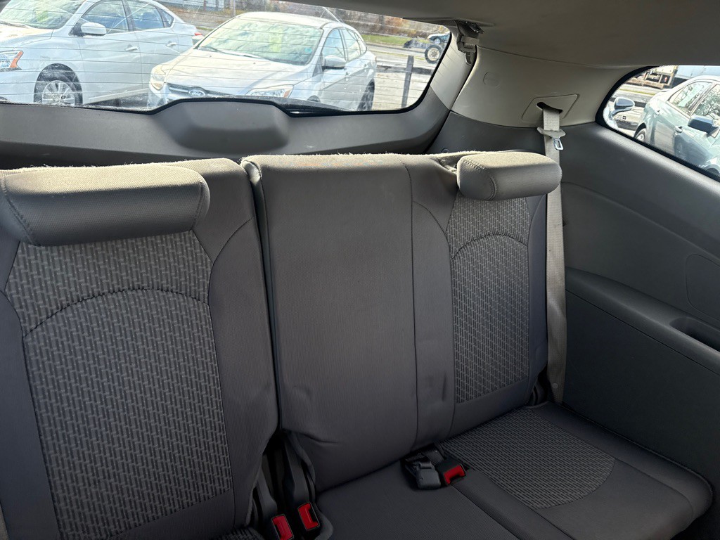 2011 Chevrolet Traverse Image 14