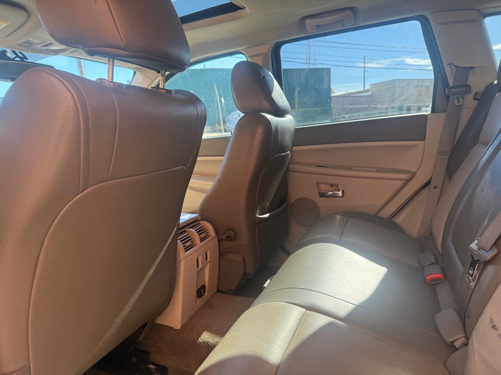 2008 Jeep Grand Cherokee Image 12