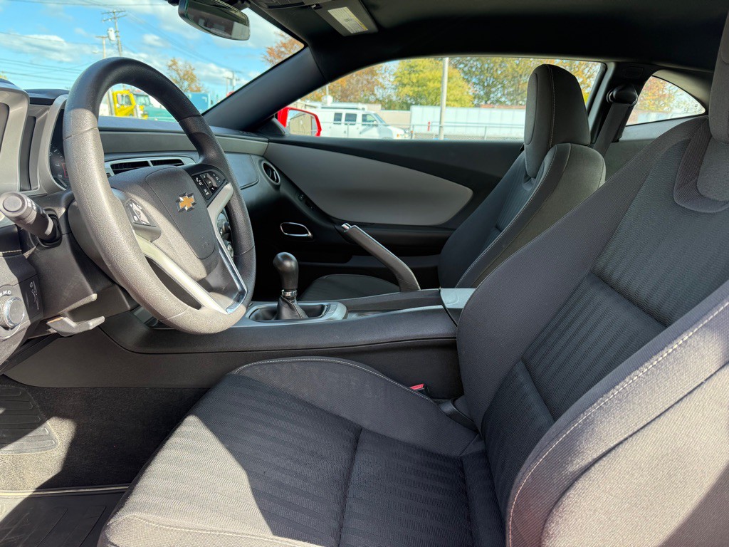 2015 Chevrolet Camaro Image 9