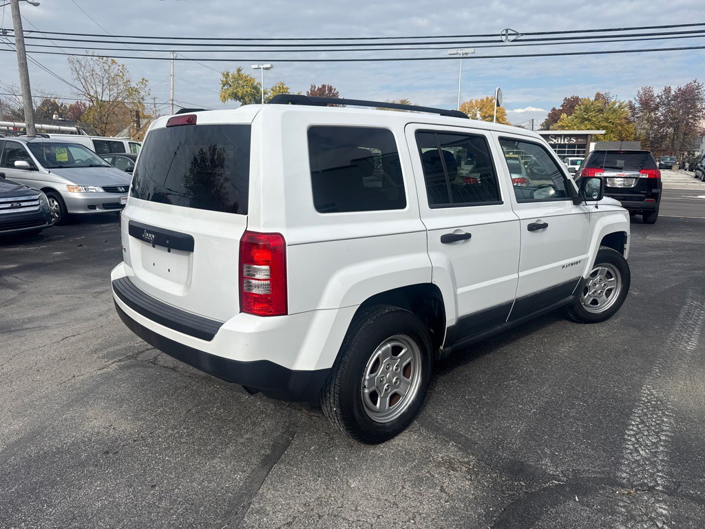 2011 Jeep Patriot Image 6