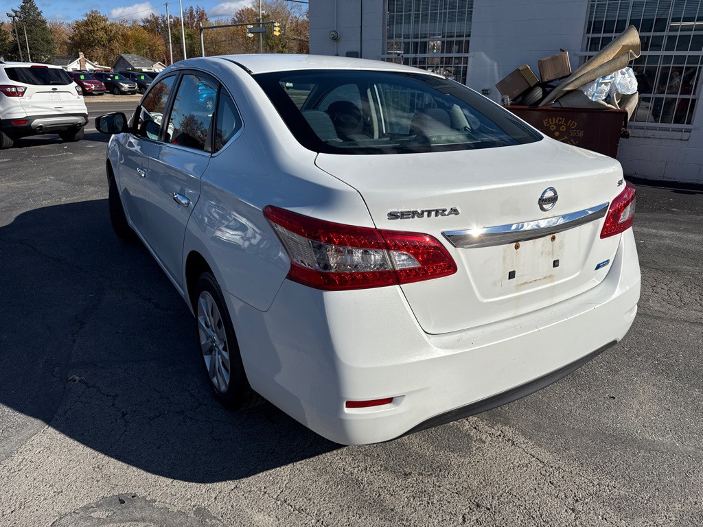 2014 Nissan Sentra Image 8