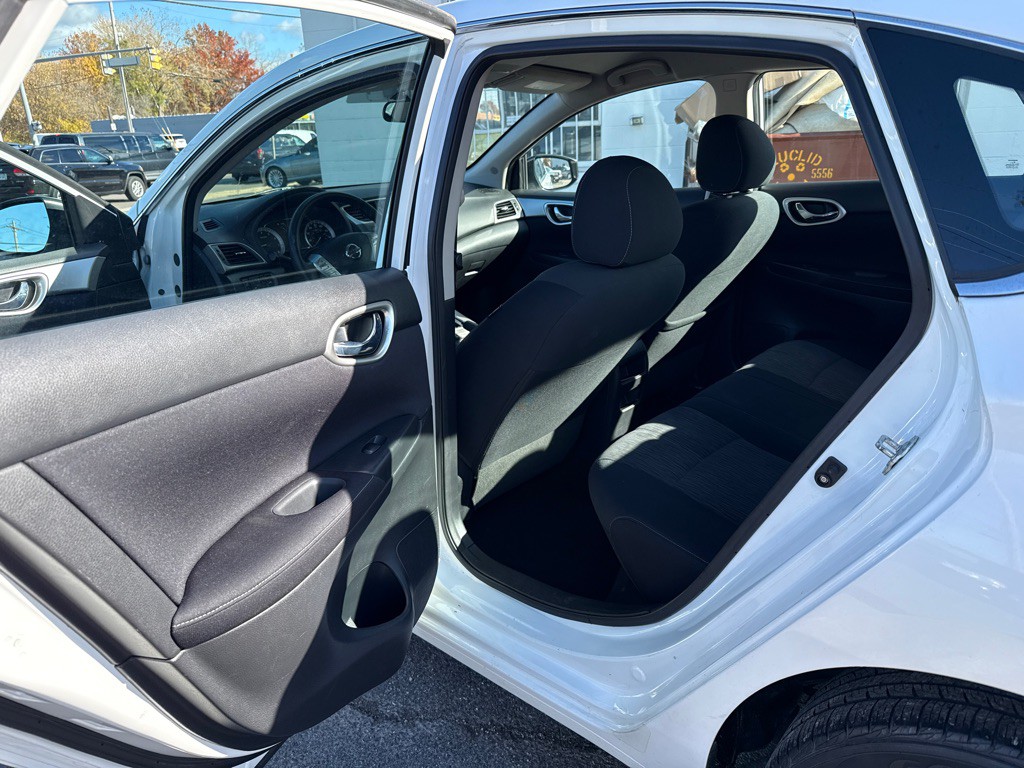 2014 Nissan Sentra Image 12