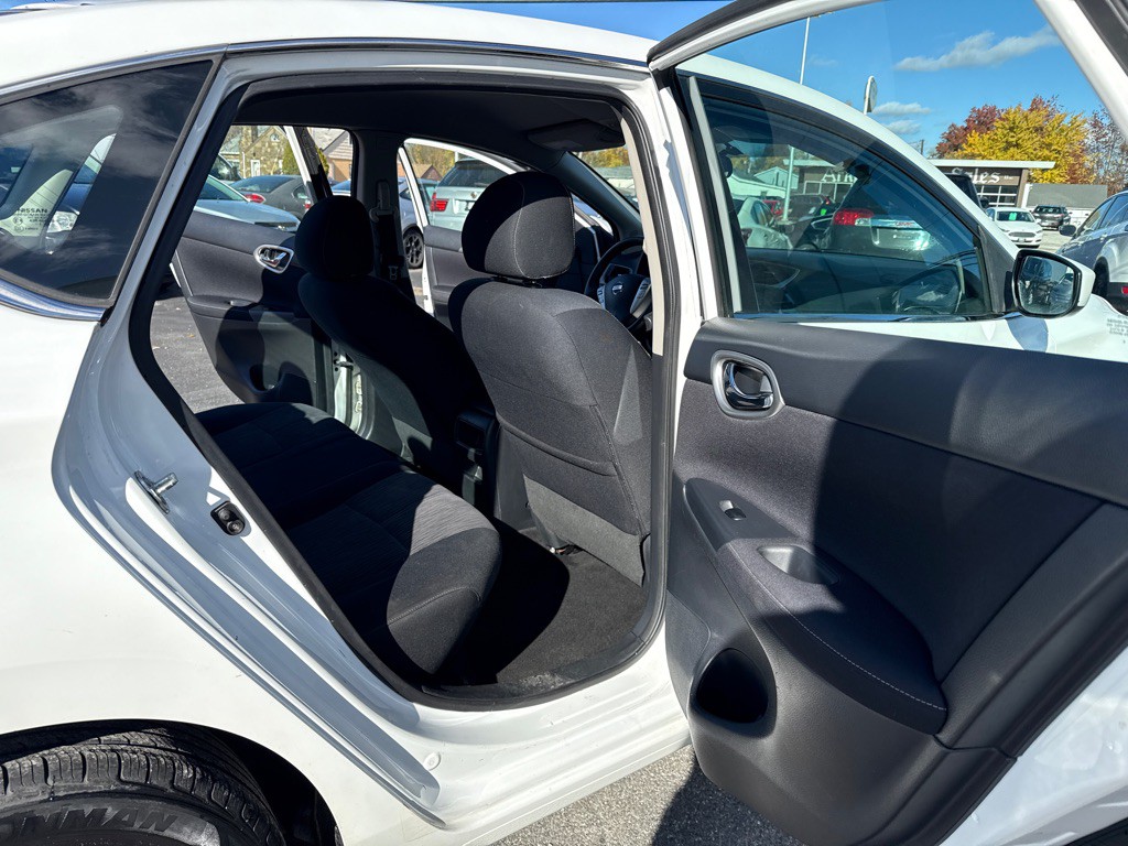 2014 Nissan Sentra Image 13