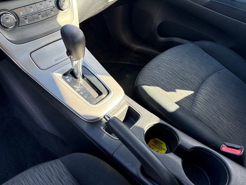 2014 Nissan Sentra Image 15