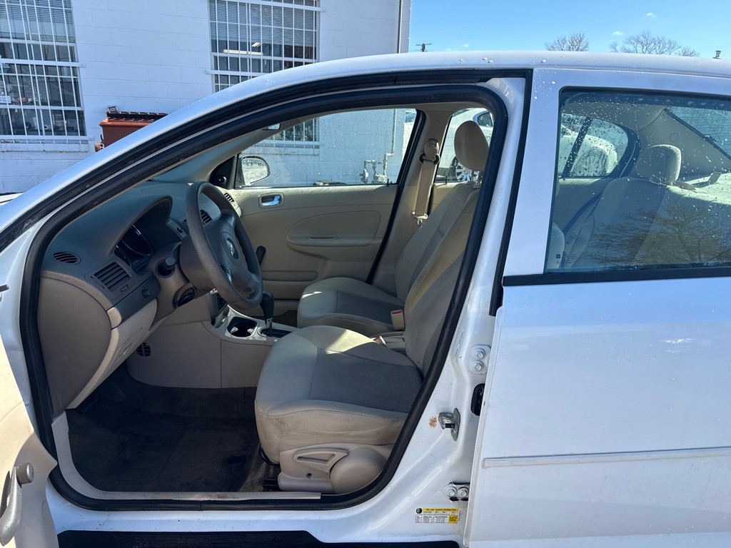 2007 Chevrolet Cobalt Image 10
