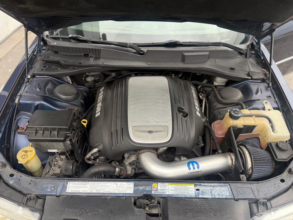2006 Chrysler 300 Image 18