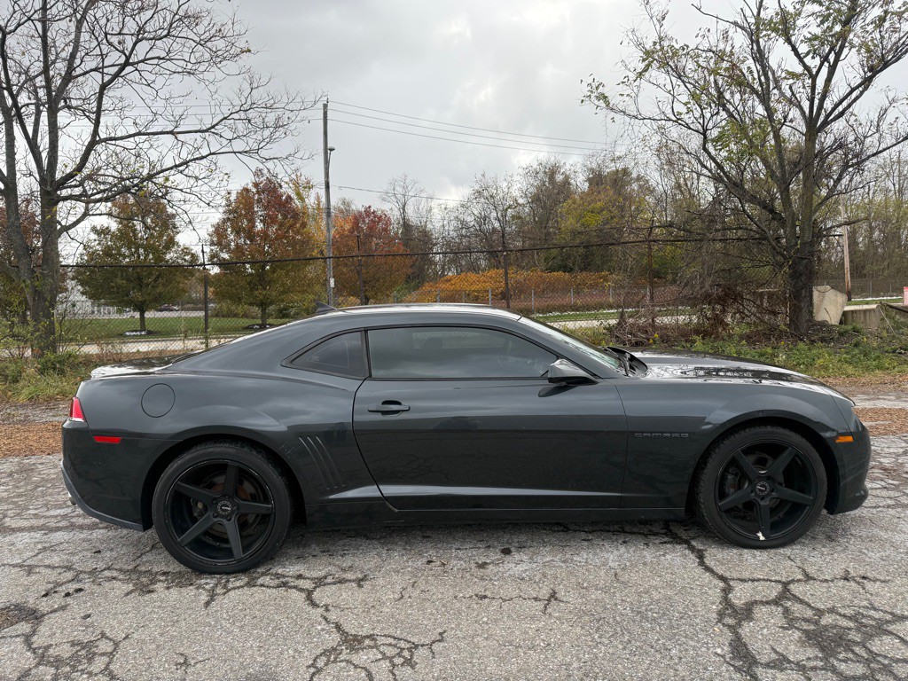 2014 Chevrolet Camaro Image 2