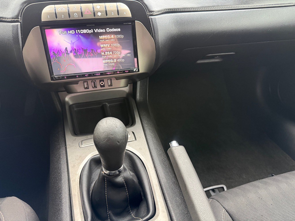 2014 Chevrolet Camaro Image 13