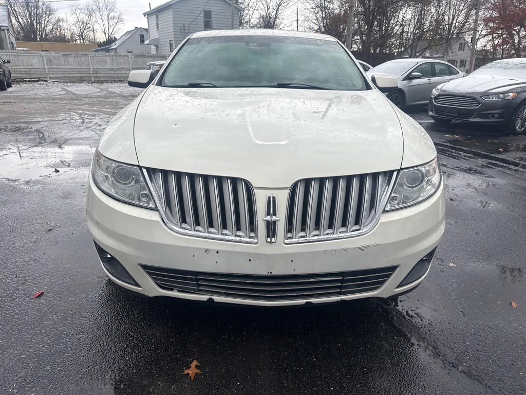 2012 Lincoln MKS Image 2
