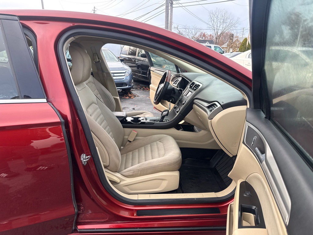 2014 Ford Fusion Image 11