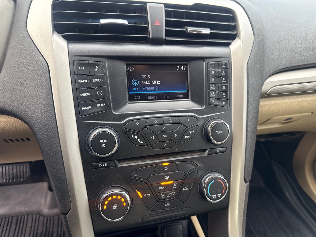 2014 Ford Fusion Image 15