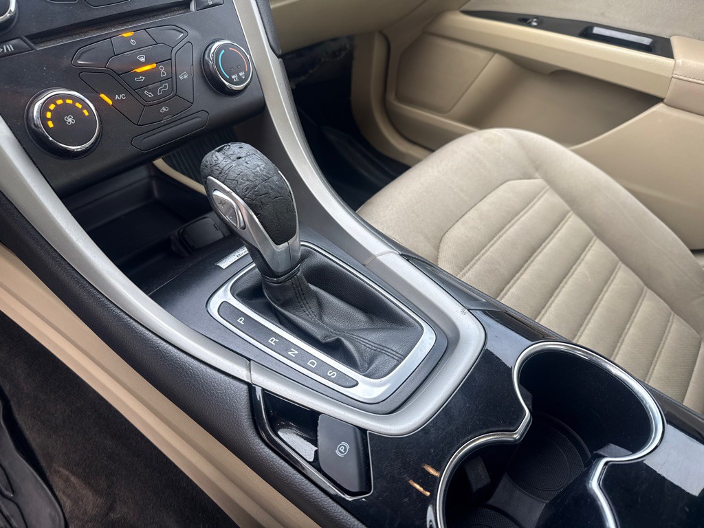 2014 Ford Fusion Image 16