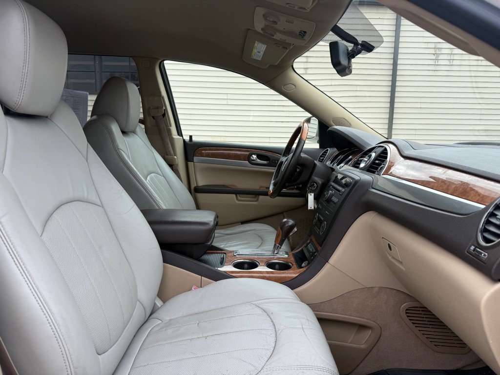 2012 Buick Enclave Image 10