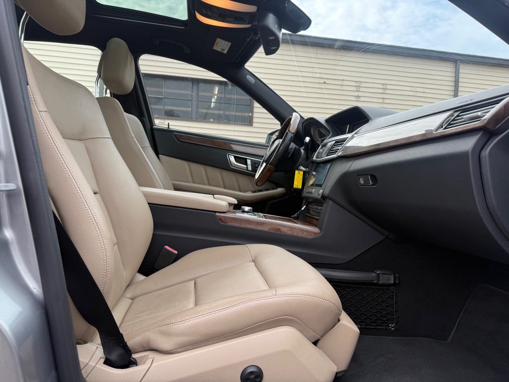 2013 Mercedes-Benz E-Class Image 10