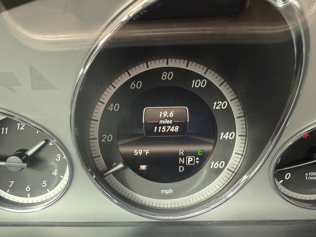 2013 Mercedes-Benz E-Class Image 13