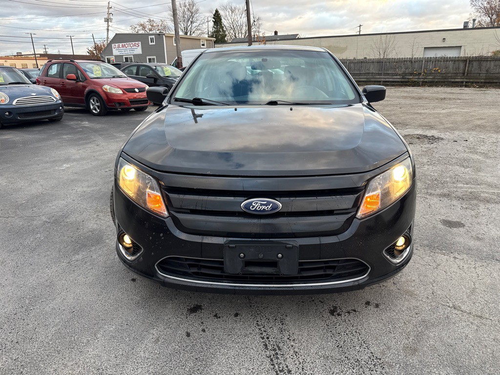 2012 Ford Fusion Image 2